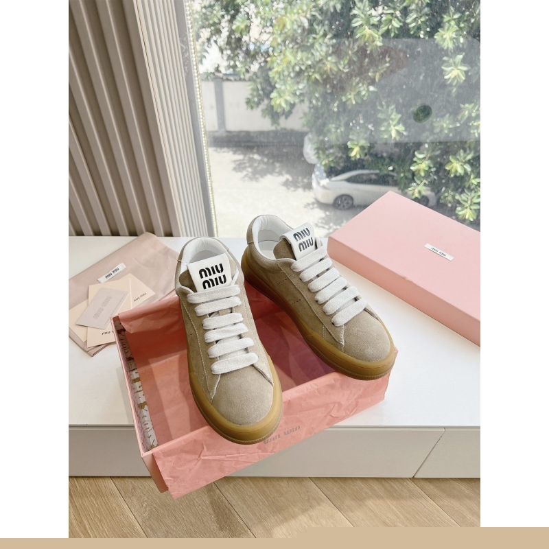 Miu Miu Casual Shoes